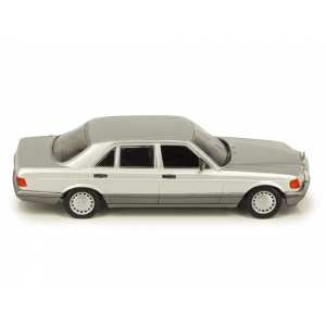 1/43 Mercedes-Benz 560 SEL W126 1990 серебристый