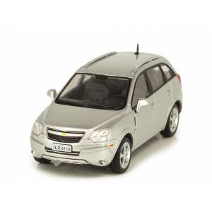 1/43 Chevrolet Captiva 2008 (версия для США и Бразилии, аналог Opel Antara) серебристый