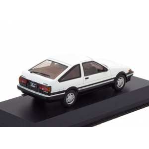 1/43 Toyota Sprinter Trueno (AE86) белый