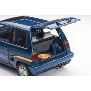 1/18 Honda CITY TURBO II 1983 (BLUE WITH STRIPES) (в комплекте с белым мини-мото)