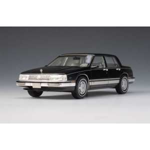 1/43 Buick Electra Park Avenue 1986 черный