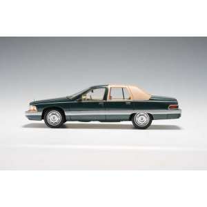 1/43 BUICK Roadmaster 1994 зеленый мет.