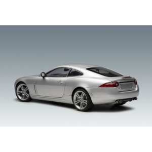 1/18 Jaguar XKR COUPE (LIQUID SILVER)