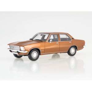 1/18 Opel Rekord D 2100D золотой