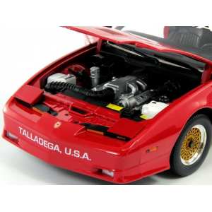 1/18 Pontiac Trans Am GTA 1987 Talladega 500 Pace Car Nascar красный