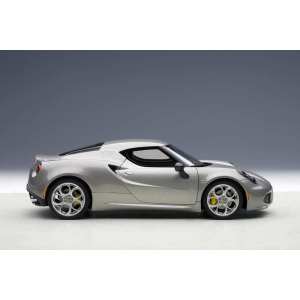 1/18 Alfa Romeo 4C 2013 серый металлик