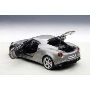 1/18 Alfa Romeo 4C 2013 серый металлик