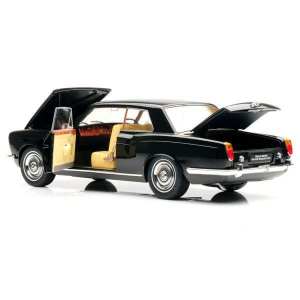 1/18 Rolls Royce Silver Shadow Mulliner Park Ward Coupe Black, 1968