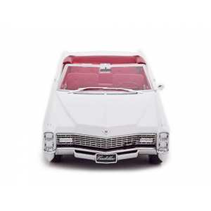 1/18 Cadillac DeVille Convertible 1968 открытый белый