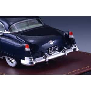 1/43 Cadillac Series 61 Sedan 1951 синий металлик