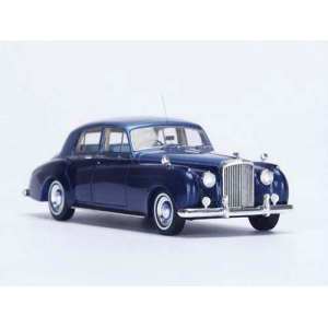 1/43 Bentley S2 Standard Saloon голубой