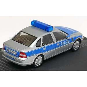 1/43 Opel Vectra B Polizei (полиция Германии) 2002