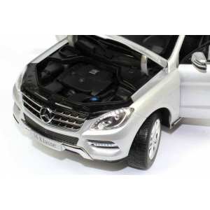 1/18 Mercedes-Benz M-Klasse 2012 W166 iridium silver met