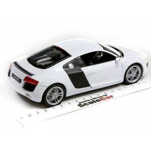 1/24 Audi R8 белый