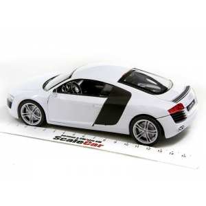 1/24 Audi R8 белый