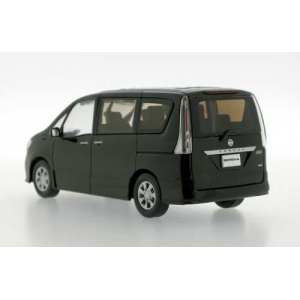 1/43 Nissan Serena 2010 черный