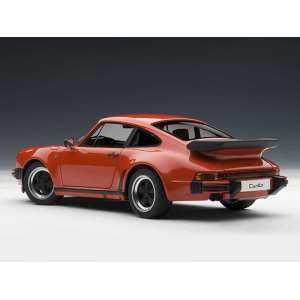 1/18 Porsche 911 (930) 3.3 TURBO (GUARDSRED) 1986