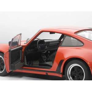 1/18 Porsche 911 (930) 3.3 TURBO (GUARDSRED) 1986