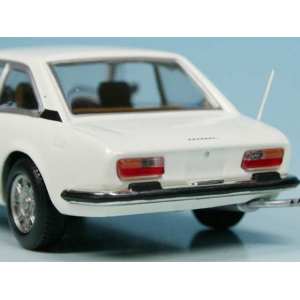 1/43 Peugeot 504 COUPE 1974 белый