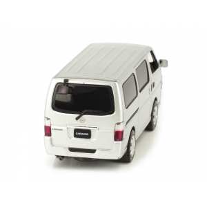 1/43 Nissan Caravan E25 серебристый