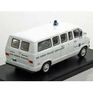 1/43 Dodge Sportsman San Diego Police ambulance (Полиция-Медпомощь Сан-Диего) 1973