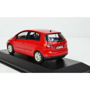 1/43 Volkswagen Golf Plus 2004 красный