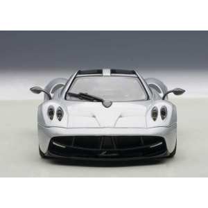 1/43 Pagani Huayra 2011 серый