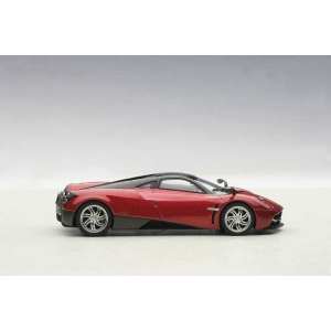 1/43 Pagani Huayra 2011 (met. red) красный металлик