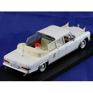 1/43 Mercedes-Benz 600 W100 Laundaulet Pope Paulo VI