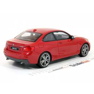 1/18 BMW M235i (F22) красный