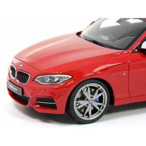 1/18 BMW M235i (F22) красный