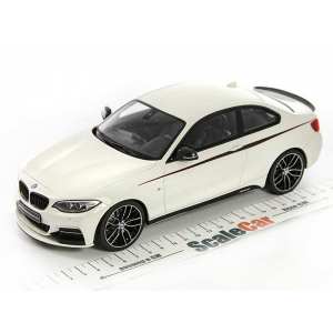 1/18 BMW M235I M Performance белый