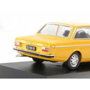 1/43 Volvo 142 1973 желтый