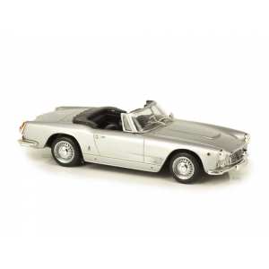 1/43 Maserati 3500 GT Vignale Spider 1961 серебристый