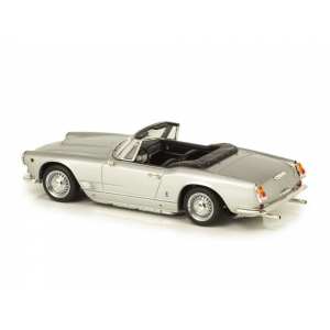 1/43 Maserati 3500 GT Vignale Spider 1961 серебристый