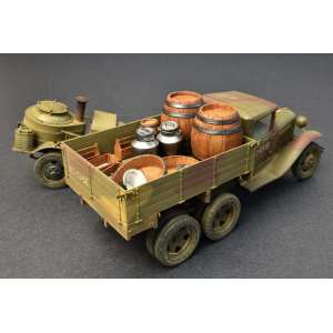 1/35 Автомобиль SOVIET 2t TRUCK AAA TYPE w/FIELD KITCHEN