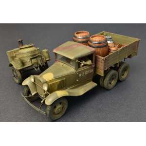 1/35 Автомобиль SOVIET 2t TRUCK AAA TYPE w/FIELD KITCHEN