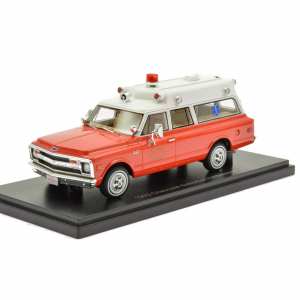 1/43 Chevrolet Suburban Ambulance Hillside Fire Department (Пожарная Медицинская Помощь) 1970 красный с белым