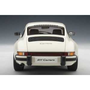 1/18 Porsche 911 CARRERA 1988 3.2 COUPE (WHITE)