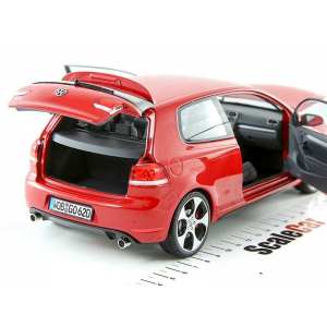 1/18 Volkswagen Golf VI GTI 3d tornadorot