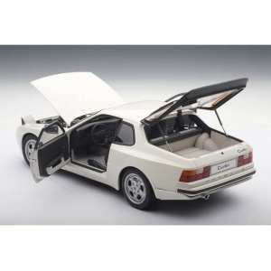 1/18 Porsche 944 TURBO (WHITE)