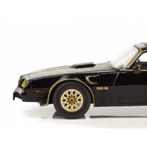 1/43 Pontiac Firebird Trans Am 1977 (из к/ф Смоки и бандит)