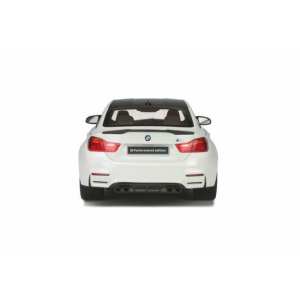 1/18 BMW M4 F32 Pack Performance Alpine White III белый