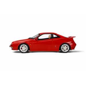1/18 Alfa Romeo GTV V6 красный