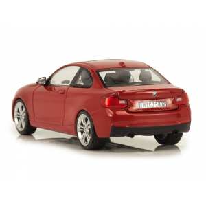 1/43 BMW 2er Coupe F22 melbourne red красный