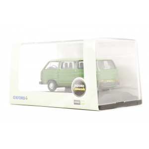 1/76 Volkswagen T3 Bus 1979 green/light green