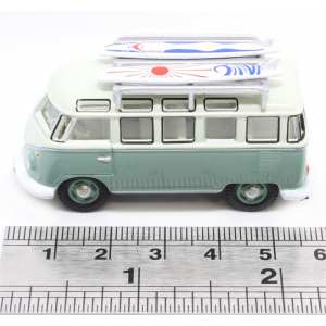 1/76 Volkswagen T1 Samba with surfboards 1960 light green/green