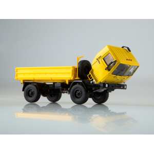 1/43 KAZ-4540 dump truck yellow