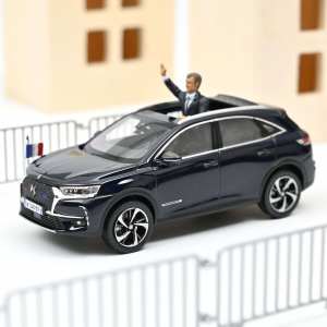 1/43 Citroen DS7 Crossback with French President Empress Macron 2017 black
