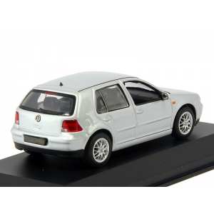 1/43 Volkswagen Golf IV 5d 1996 silver